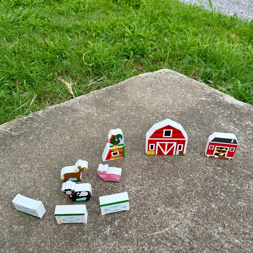 Melissa & Doug Wooden Farm Animals Play Set Barn Chicken Coop Cow Horse Pig 9pc